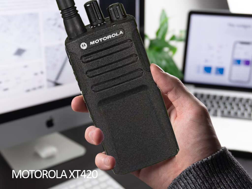 moto-walkie-talkie-xt420